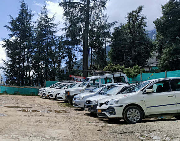 4x4 Taxi Manali