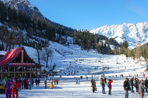 Manali to Solang Valley Tempo Traveller