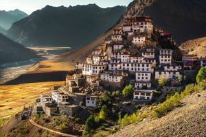 Manali to Spiti Valley Tempo Traveller